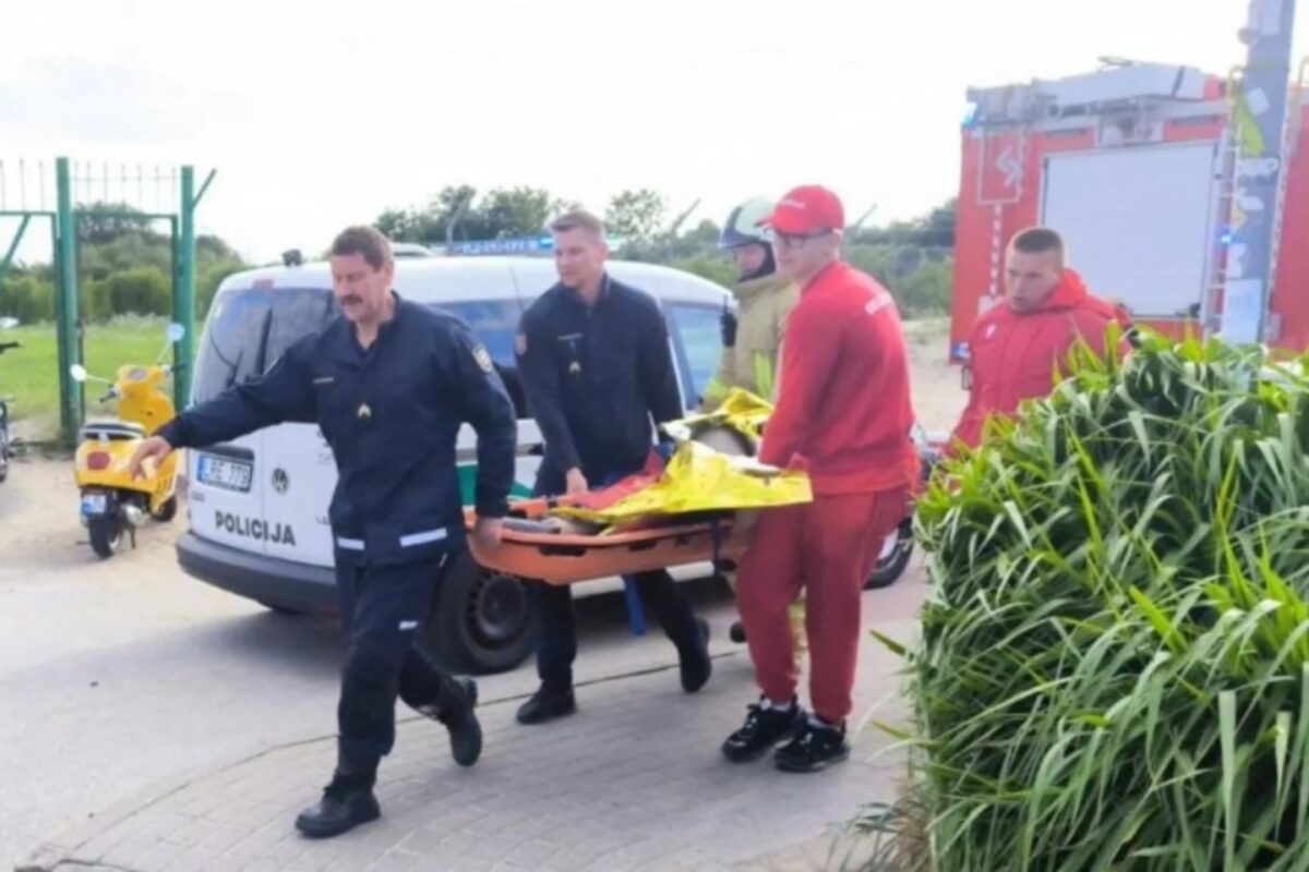 Klaipėdoje gelbėtas kaituotojas, vos neišplaukęs į atvirą jūrą be gelbėjimosi liemenės