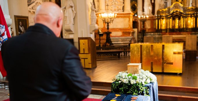 Kazimirą Prunskienę laidojantis brolis – apie mirties priežastį ir skausmą: „Sugerdavau jos emocijas“